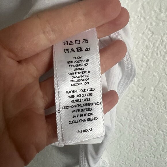 Sincerely Jules Bodysuit Medium White Sleeveless Stretch - Picture 5 of 7